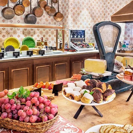 H10 Corregidor Boutique Szálloda 3*
